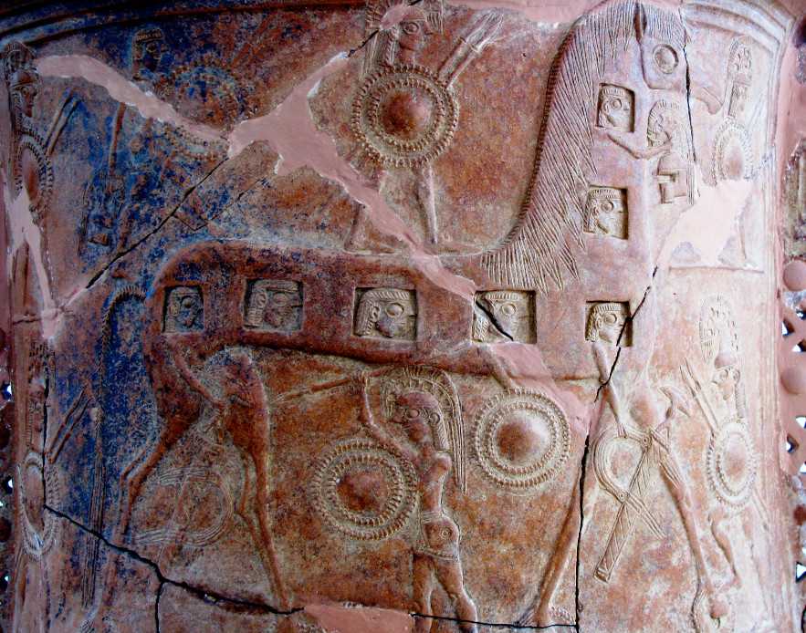 Primera representación gráfica del Caballo de Troya - Jarrón de Micenas, siglo 7 AC